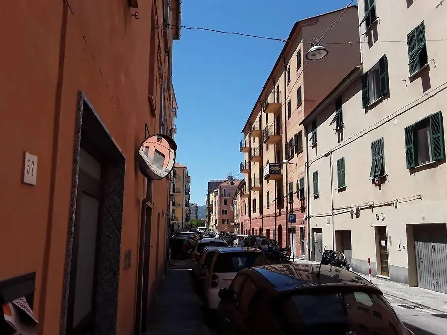 Larte Al Mare Vicino Spiaggia Con Ac E Wifi Apartment Savona