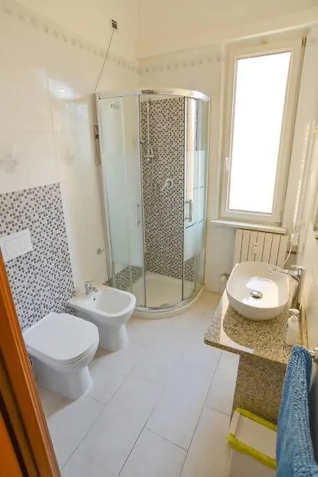 Larte Al Mare Vicino Spiaggia Con Ac E Wifi Apartment Savona 0*,