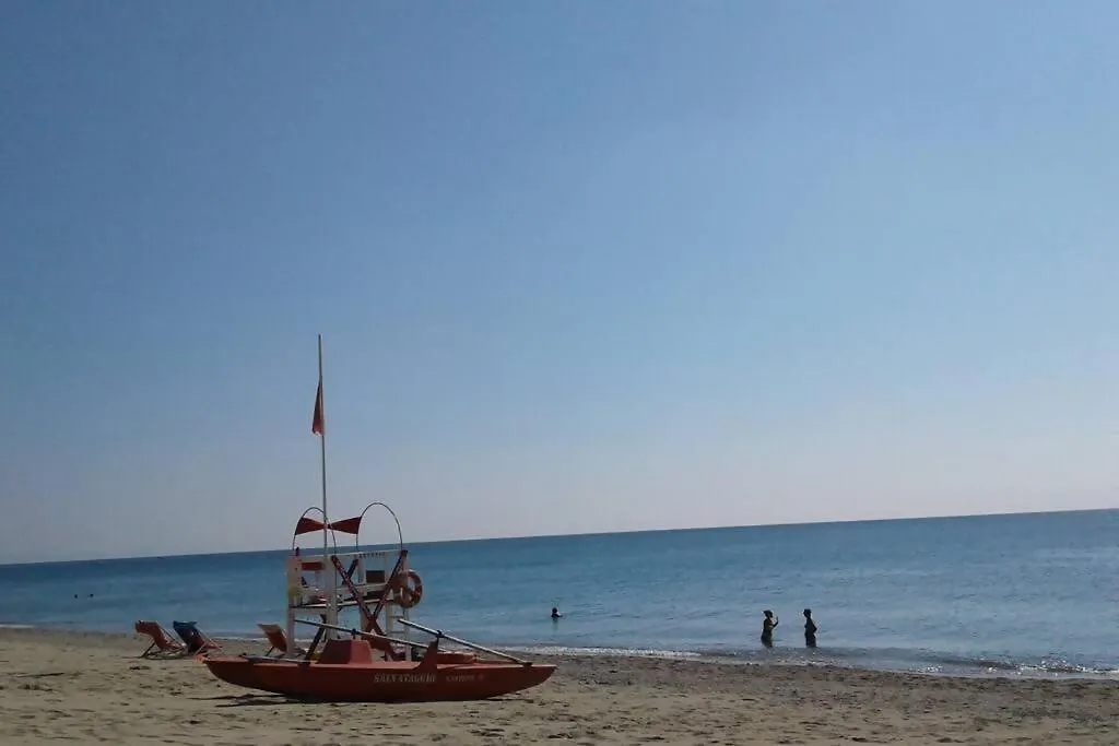 Larte Al Mare Vicino Spiaggia Con Ac E Wifi Apartment Savona