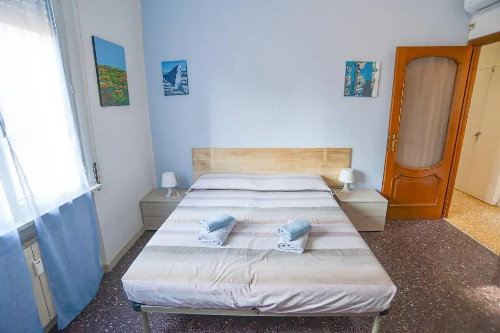 Larte Al Mare Vicino Spiaggia Con Ac E Wifi Apartment Savona 0*,  Italy