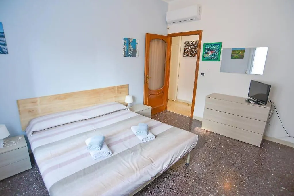 Larte Al Mare Vicino Spiaggia Con Ac E Wifi Apartment Savona