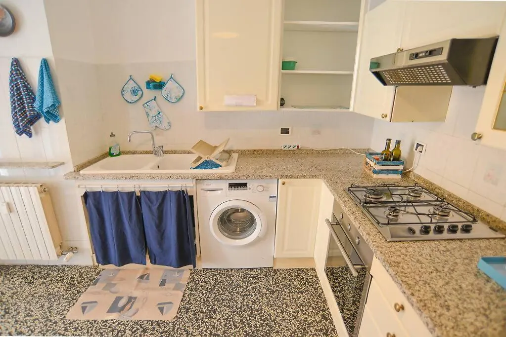 Larte Al Mare Vicino Spiaggia Con Ac E Wifi Apartment Savona