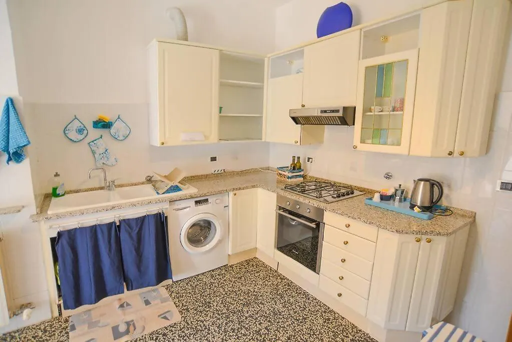 Larte Al Mare Vicino Spiaggia Con Ac E Wifi Apartment Savona
