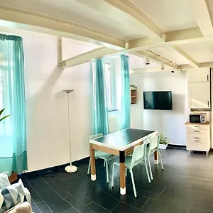 Cozy Loft Marina View Apartment